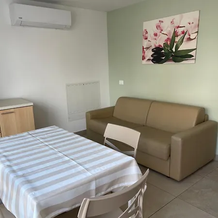 Ξενοδοχείο με διαμερίσματα Siesta