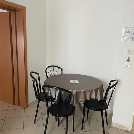 Ξενοδοχείο με διαμερίσματα Siesta