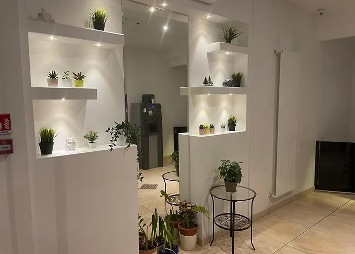 赛斯塔公寓式酒店 4* 里米尼